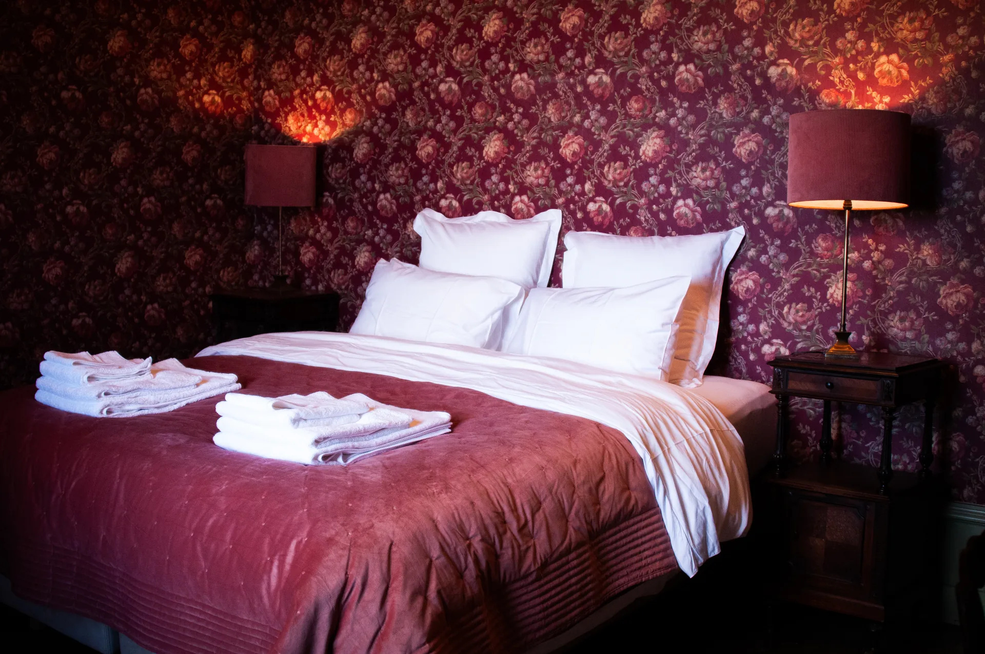 Chambre Camélia au Manoir du Domaine de la Briouse à Sanxay