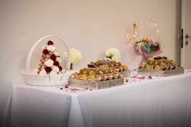Buffet de desserts lors d'un mariage au Domaine de la Briouse